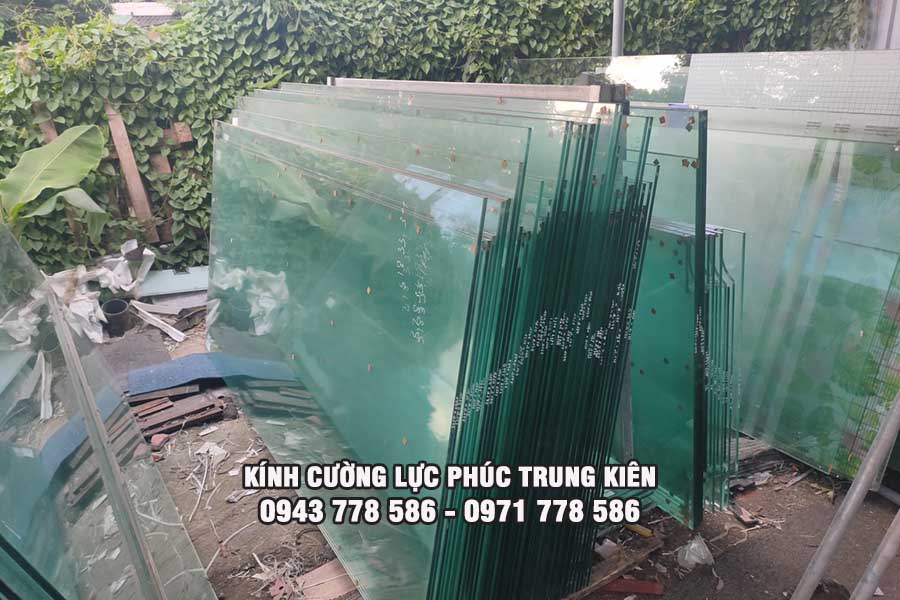 kính cường lực chống ồn